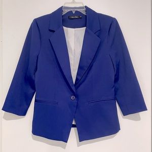 Doe & Rae 3/4 Sleeve Blazer